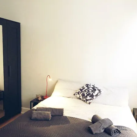Pretty Guggenheim Esencia By Urban Hosts Lejlighed *
